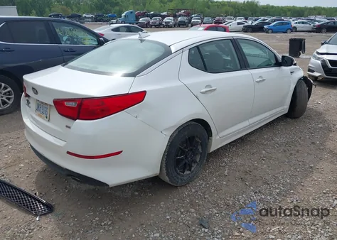 2015 Kia Optima Lx z USA, uszkodzony, nr VIN KNAGM4A77F5548799